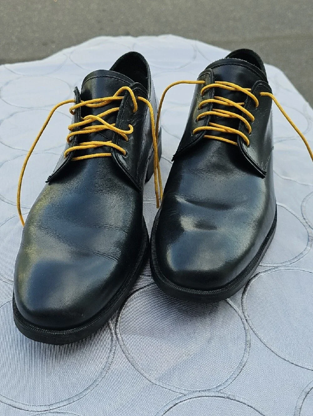 Cole Haan Black Leather Derby Shoes with Yellow Laces AA